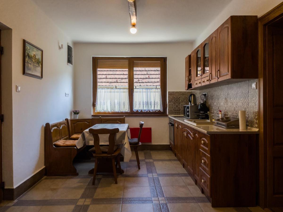 Mamutfenyo Panzio Bed & Breakfast Tata Exterior foto